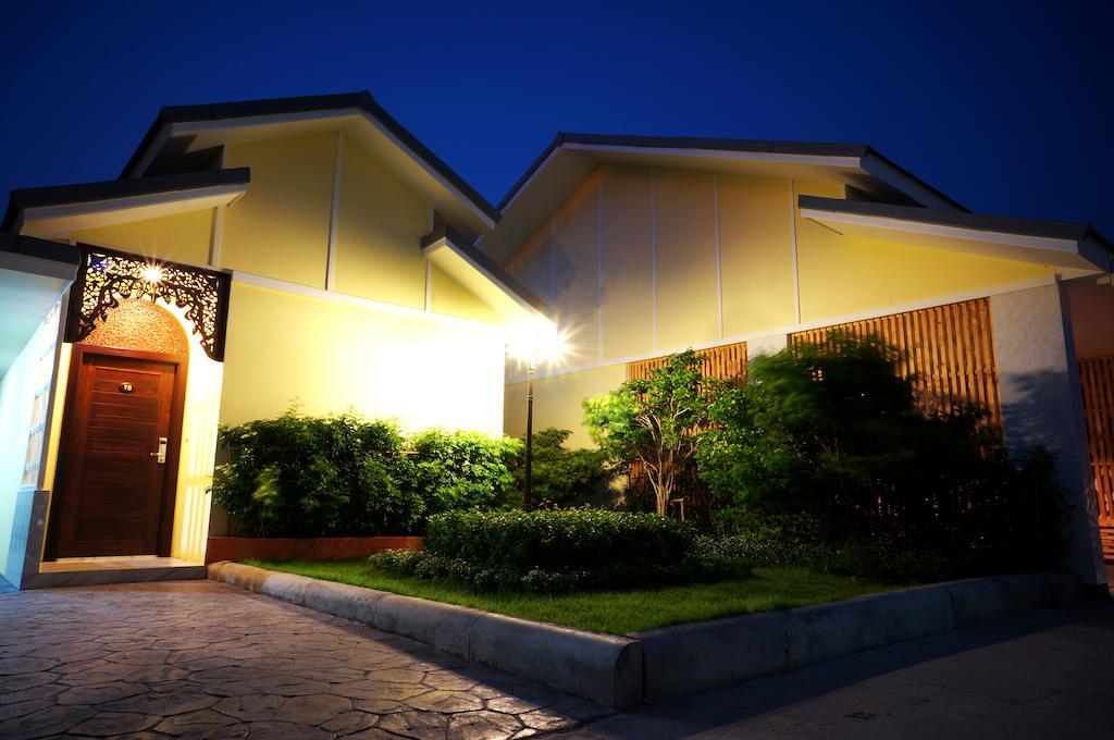Roses Huahin Hotel Exterior foto
